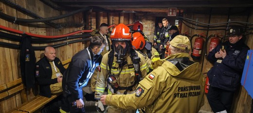 Reprezentanci Myślenic bezkonkurencyjni w Barbórkowym Turnieju Strażaków i Ratowników w Wieliczce