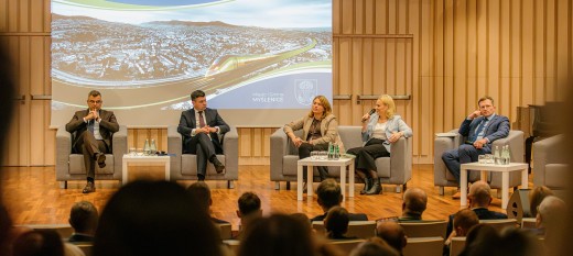 Konferencja „Czuję pociąg do Myślenic” przyciągnęła zwolenników i przeciwników inwestycji