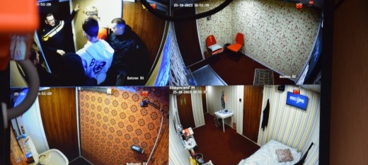 Ciężarówka jako escape room, czyli policja edukuje jak wygląda handel ludźmi