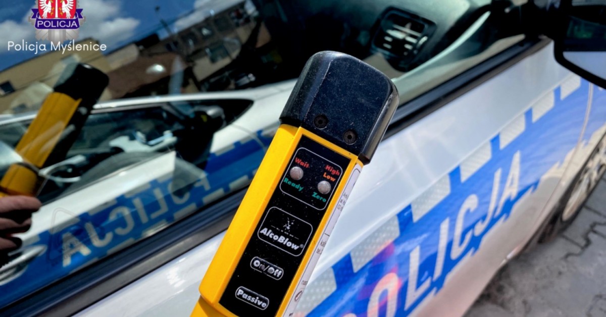 Zegartowice. Policjant po służbie zatrzymał pijanego kierowcę
