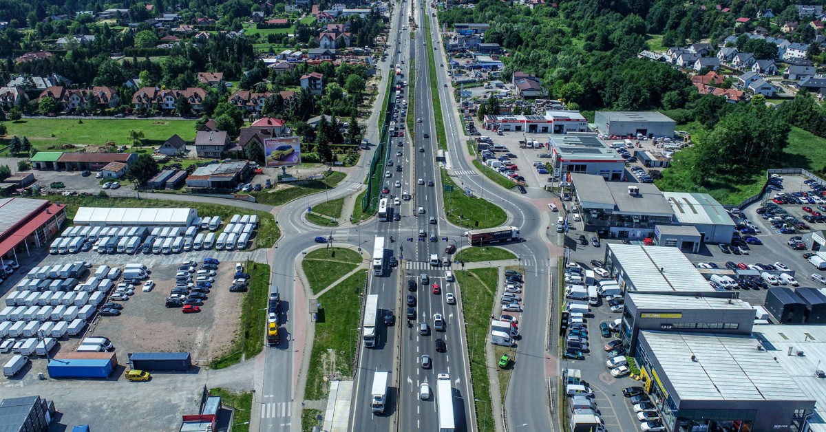 Jeździsz trasą Myślenice – Kraków przez Zakopiankę? Przygotuj się na utrudnienia w Libertowie