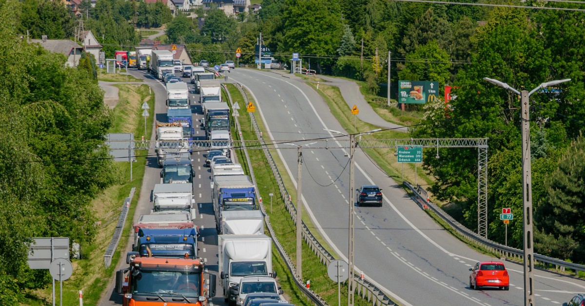 Projekt drogi S7 Kraków-Myślenice odjeżdża. Generalna Dyrekcja po raz kolejny przesuwa termin prezentacji przebiegu trasy