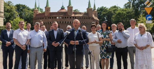 Uchylenie dwukadencyjności? Nie tak szybko. Konsultacje w sprawie projektu samorządowców i PSL budzą wątpliwości