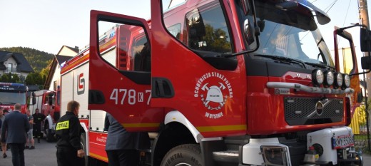 Bysina. Strażacy odebrali nowy wóz ratowiczno-gaśniczy