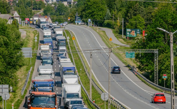 Projekt drogi S7 Kraków-Myślenice odjeżdża. Generalna Dyrekcja po raz kolejny przesuwa termin prezentacji przebiegu trasy