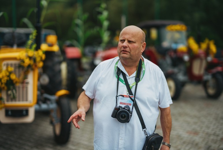 Jak się nie ma co się lubi, to się robi żeby mieć. Tak powstały esioki