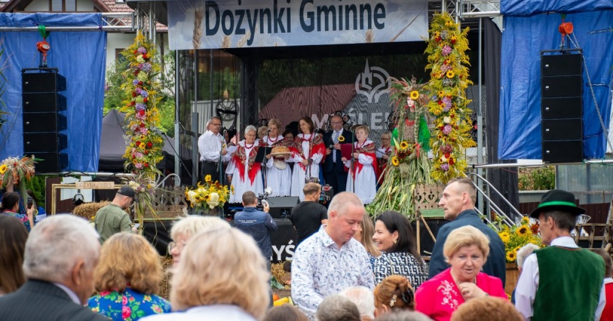 Gminne dożynki w Bysinie na 700-lecie wsi