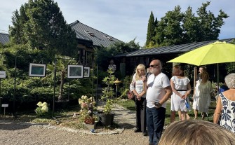 „Za chwyt lata” w Jaworniku zgromadził prace i artystów z całego powiatu
