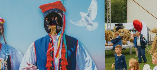 Dożynki Powiatowe 2025. Nagroda za wieniec trafiła do sołectwa Kwapinka z gminy Raciechowice