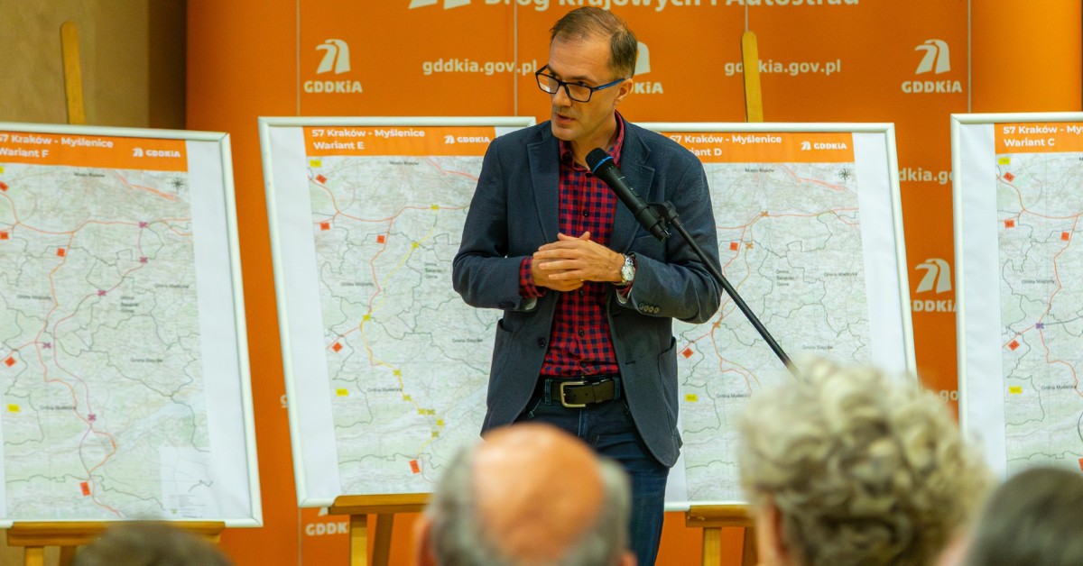 Tomasz Sólnica z UMiG Myślenice: Jestem zdziwiony, że niektórzy zobaczyli 10 minut temu warianty i już głosują za tym, który chcą