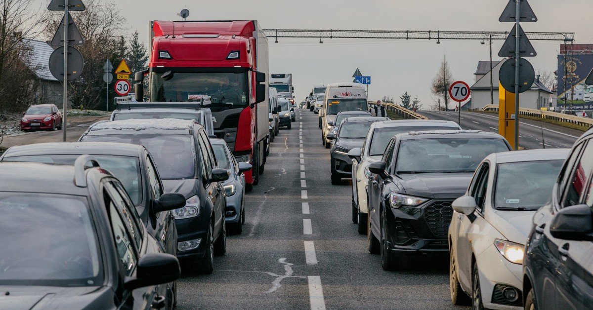 Mieszkańcy się mobilizują. Pierwszy protest i blokada zakopianki kilka dni po przedstawieniu wariantów drogi S7
