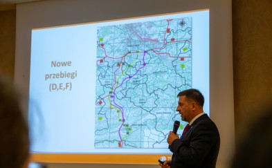 Dyrektor GDDKiA Maciej Ostrowski na temat przebiegu S7 Kraków-Myślenice: „Osobiście jestem związany z wariantem E”