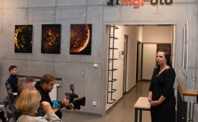 Swoją wystawą Katarzyna Bujas proponuje, abyśmy przestali udawać, że wszystko już widzieliśmy