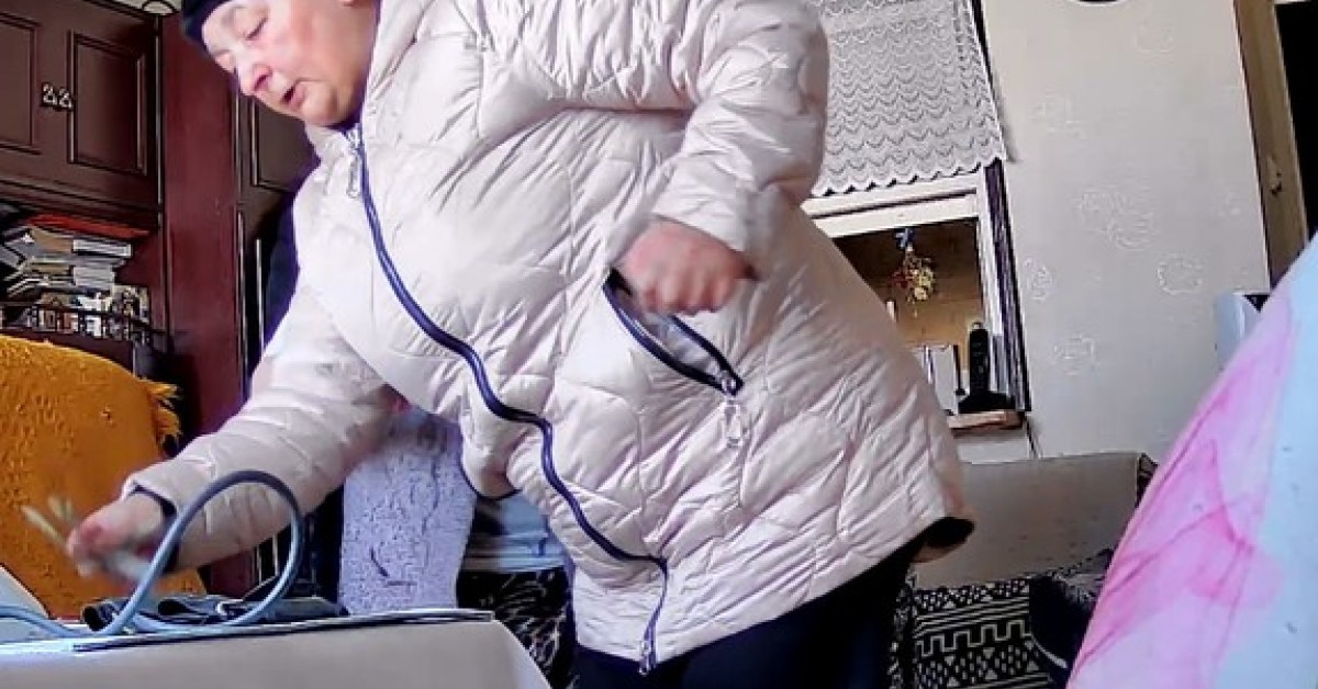 Myślenice. Szuka jej policja. Miała podszyć się pod sąsiadkę i wyłudzić pieniądze od starszej kobiety