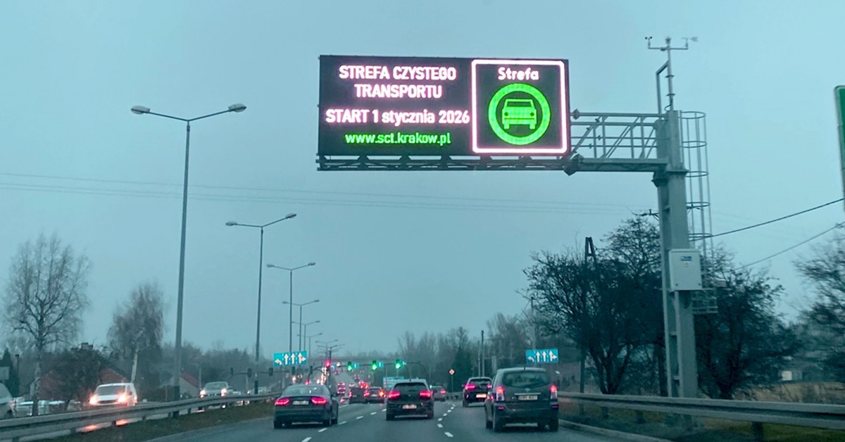 Z nowym rokiem w Krakowie rusza Strefa Czystego Transportu. Właściciele starych aut będą płacić za wjazd do miasta
