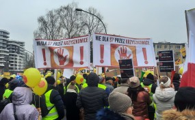 Mieszkańcy Krakowa i południowych gmin Małopolski z pikietą pod siedzibą GDDKiA