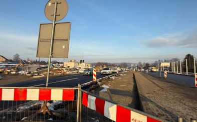 Na zakopiance w Krzyszkowicach kładą asfalt. Korki możliwe do czwartku