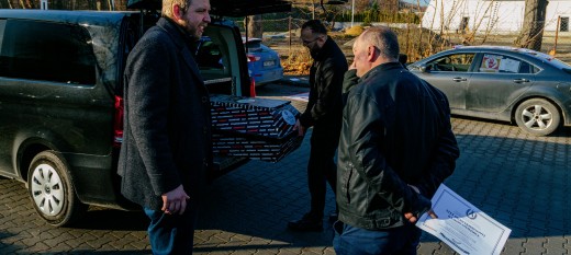 Zorganizowali „pogrzeb” projektu trasy S7 Kraków-Myślenice. Kondukt przeciwników drogi wyjechał z Zarabia