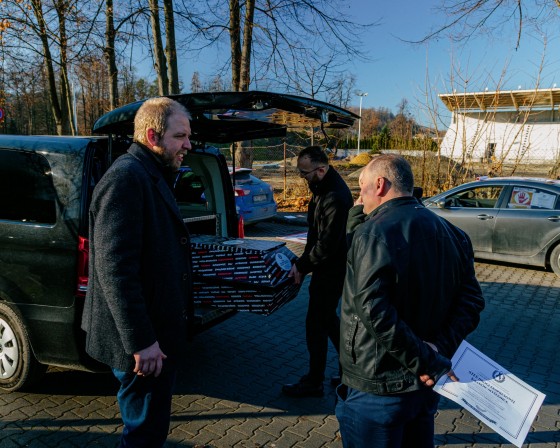 Zorganizowali „pogrzeb” projektu trasy S7 Kraków-Myślenice. Kondukt przeciwników drogi wyjechał z Zarabia