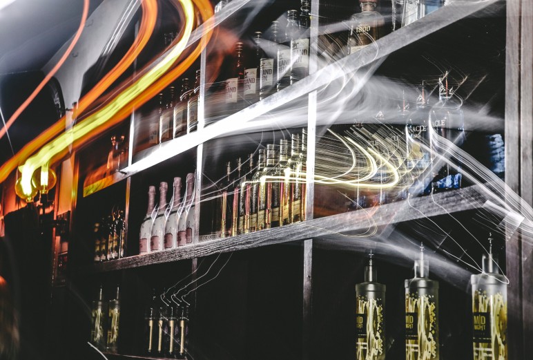 Radni przegłosowali nocny zakaz sprzedaży alkoholu w mieście i gminie Myślenice