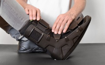 Aktywność bez obaw – jak orteza na kostkę wspiera ruch?