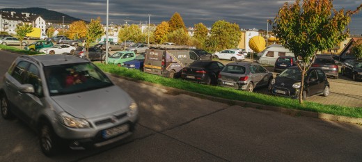 Myślenice. Radny apeluje o nowe miejsca parkingowe i modernizację ul. Pardyaka