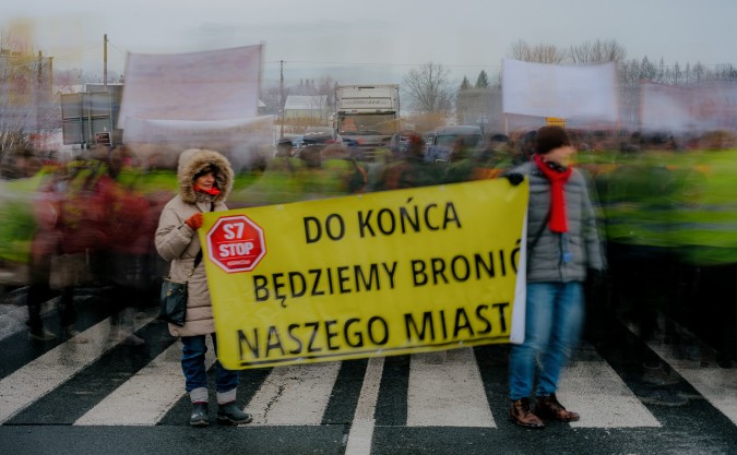 Przeciwnicy S7 zatrzymali ruch na zakopiance. To ostatni protest przed zakończeniem konsultacji społecznych