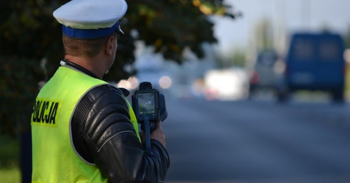 Za szybko i bez prawa jazdy. Policja zatrzymuje kierowców w Sułkowicach
