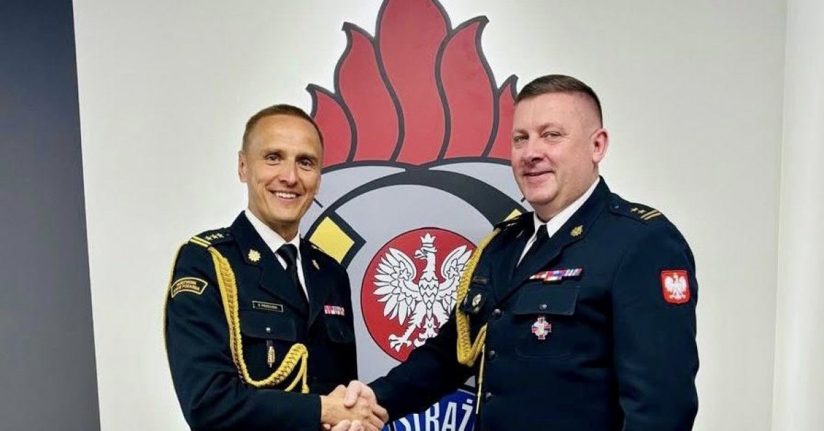 Nowy komendant PSP w Myślenicach. Mariusz Leśniakiewicz zastąpił Sławomira Kaganka