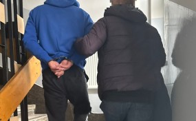 Myślenice. Nastolatka i 23-latek z zarzutami. W tle mefedron i marihuana