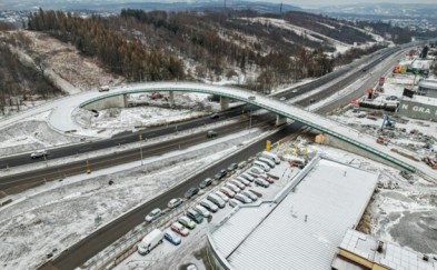 Przejazd jednym pasem. Zmiana organizacji ruchu przy budowie węzła w Myślenicach