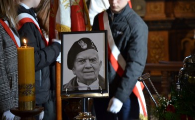 Kapitan Tadeusz Pytlik - BOHATER HERO!! DZISIAJ I ZAWSZE - PAMIĘTAMY - Prof. Yvonne Pytlik, Marek Pytlik z rodzina.  Właściciele "Dallas"