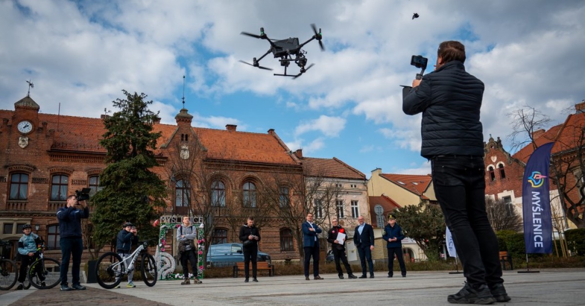 Myślenice. Grupa Poszkiwawczo-Ratownicza z nowym dronem