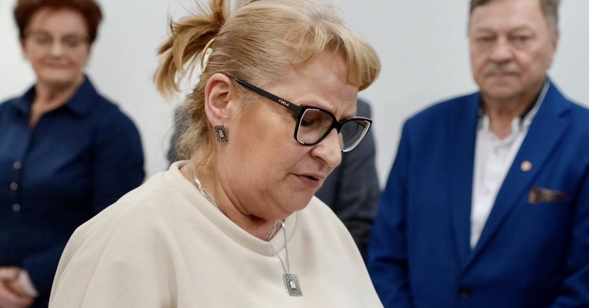 Małgorzata Dzidek złożyła ślubowanie. Zajęła miejsce w radzie powiatu po zmarłym Krzysztofie Trojanie