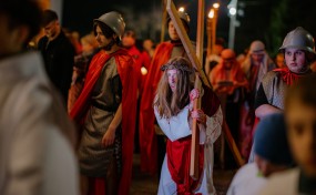 Myślenice. Ulicami miasta przeszła Droga Krzyżowa. Ta tradycja ma już 27 lat