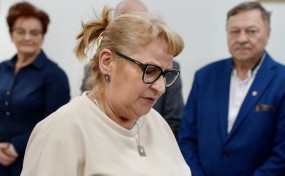 Małgorzata Dzidek złożyła ślubowanie. Zajęła miejsce w radzie powiatu po zmarłym Krzysztofie Trojanie