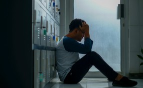 Wszywka alkoholowa a nawracające ciągi alkoholowe - kiedy potrzebna jest szersza ocena