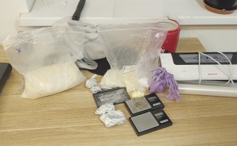 W domu miał 1,5 kilograma mefedronu i ponad 170 gramów amfetaminy. Grozi mu 10 lat więzienia