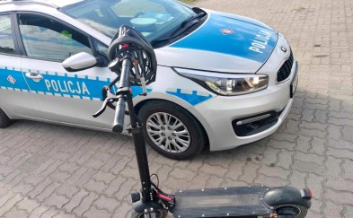 Nastolatkowie na hulajnogach wracają na drogi. Policja apeluje do rodziców