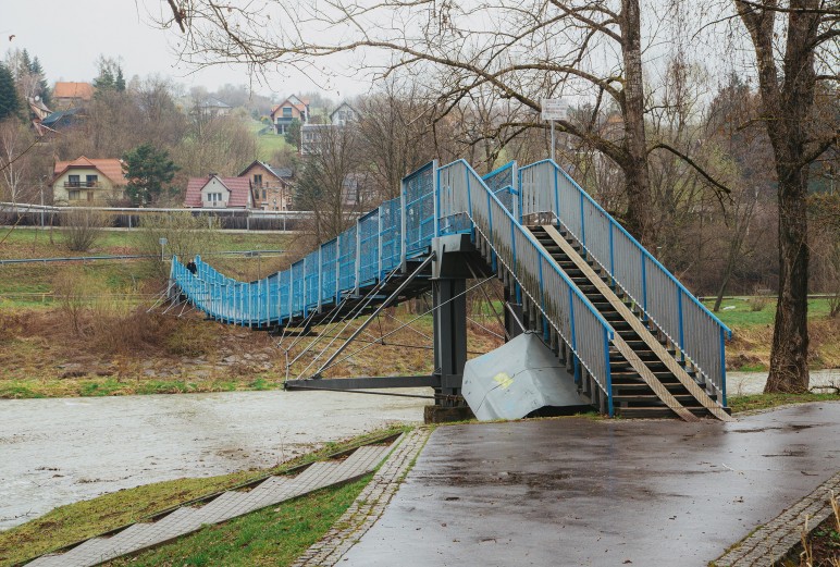 Myślenice. Dni „mostu wiszącego” na Zarabiu są policzone? Ma go zastąpić nowa kładka pieszo-rowerowa