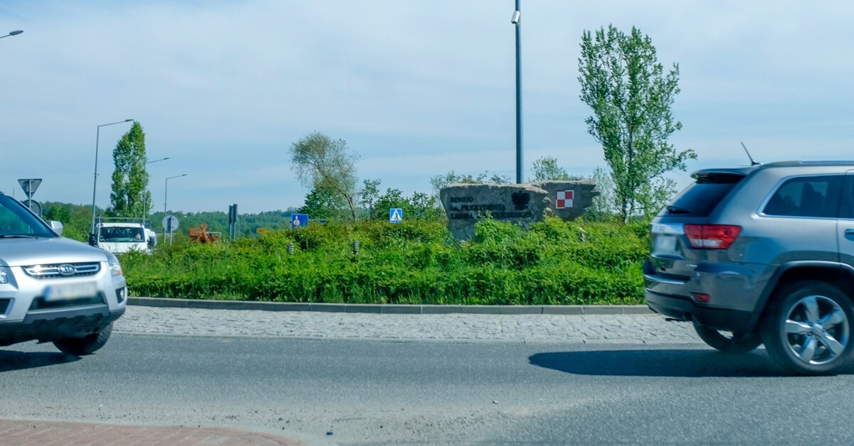 Myślenice. Radni uzupełniają nazwy rond. Opozycja: „Mamy ważniejsze problemy”