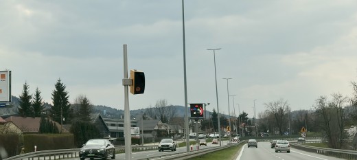 Nowy fotoradar na Zakopiance w Głogoczowie. Ograniczenie do 50 km/h