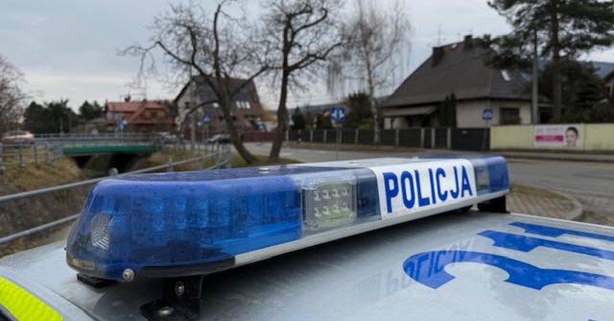 Odjechał po kolizji pod estakadą. Nastolatek stanie przed sądem