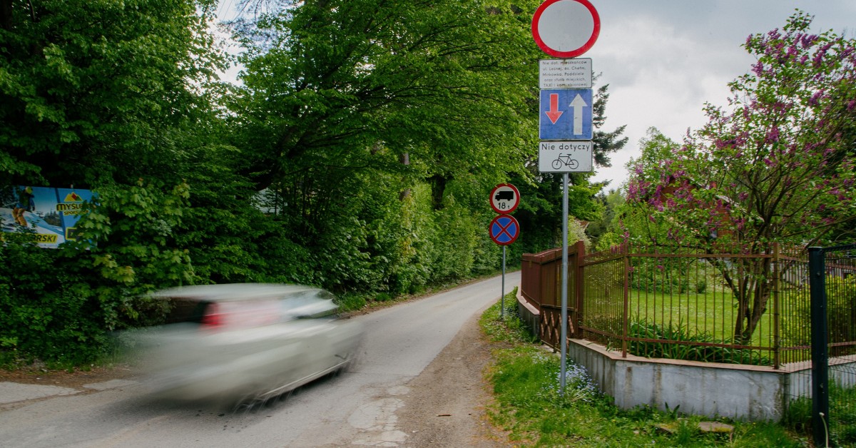 Paradoks góry Chełm: Budują park, parking i plac zabaw, ale wjazd możliwy jest tylko dla mieszkańców