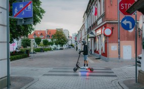Zasady korzystania z hulajnóg elektrycznych. Policja przypomina o aktualnych przepisach