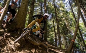 Mistrzostwa Polski Enduro MTB 2026 w Myślenicach. Na startach stanęło 180 zawodników