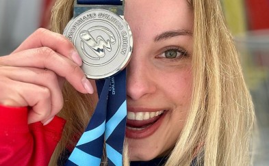 Julia Jawień z drużynowym srebrnym medalem Mistrzostw Świata w Curlingu
