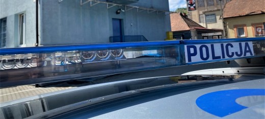 Policyjna interwencja w sprawie przemocy domowej. Sprawca musiał opuścić mieszkanie