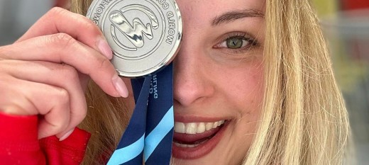 Julia Jawień z drużynowym srebrnym medalem Mistrzostw Świata w Curlingu