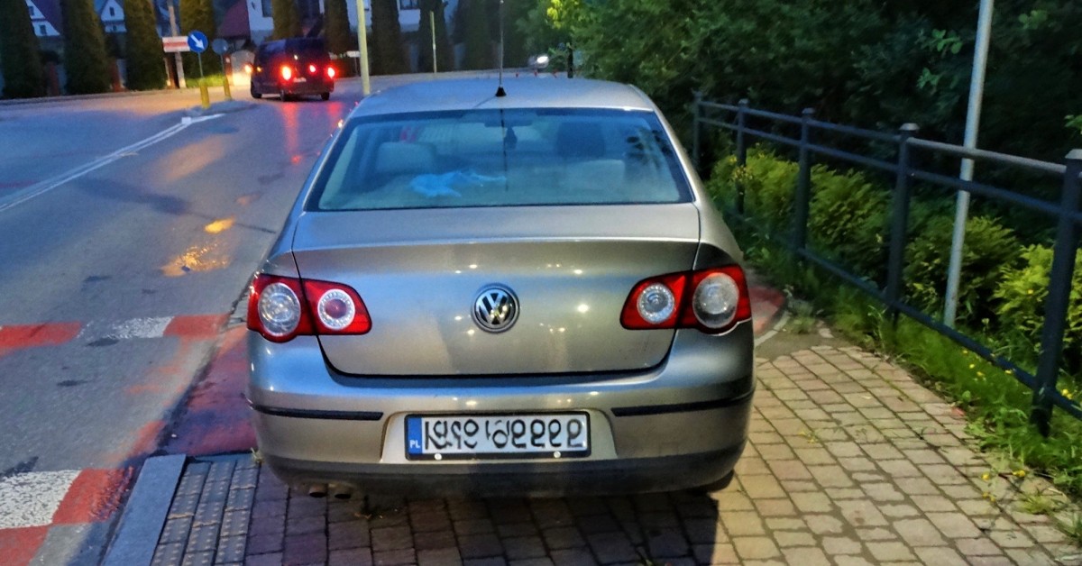 Pcim. Policjanci zatrzymali nietrzeźwego kierowcę. Grozi mu utrata samochodu